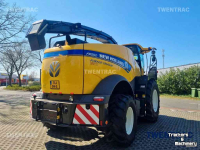 Ensileuse automotrice New Holland FR 550