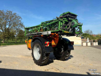 Pulvérisateur trainé Amazone UX 4200-39-3 DCS