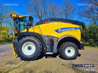 Ensileuse automotrice New Holland FR 550 hakselaar
