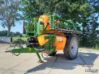 Pulvérisateur Amazone UX 5200