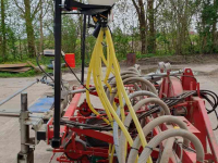Distributeur de microgranulés Delimbe T14  granulaatstrooier- zaaimachine,
