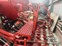 Semoir Combination Kuhn HRB 302 met Velta LC 302
