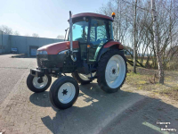 Tracteur New Holland TD75D Verhoogd 73 CM.