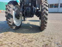 Tracteur New Holland TD75D Verhoogd 73 CM.