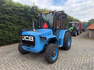 Charriot tous terrains à mât JCB 930-4
