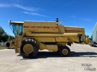Moissonneuse batteuse New Holland TX 36