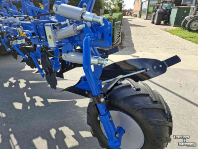 Charrues Overum Variflex CX 4-schaar XLD rister