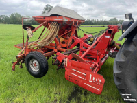 Semoir Combination Lely 300-33 en accord pneumatische zaaimachine