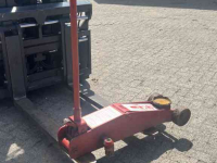 Autres machines et accessoires pour l'atelier et terrain  Hydraulische krik 8 ton
