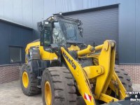 Chargeuse sur pneus Komatsu WA 270 Wheelloader