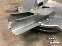 Distributeur d‘engrais Kuhn Rauch strooischijven D2H Axera strooier