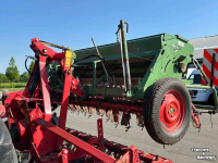 Semoir Lely Terra Rotorkopeg met Hassia DU 100 zaaimachine