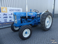 Tracteurs anciens Fordson Super Major