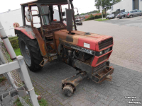 Tracteur Case-IH 685