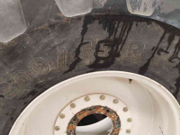Roues, Pneus, Jantes, Barillets Jumelage New Holland 800/65R32 Michelin XM28