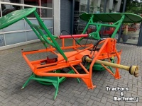Eparpilleur de fourrage Holaras Super Star kuilverdeler