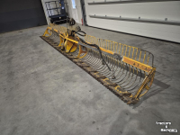 Benne de fauche Herder Herder mrz 550 met 90 graden kantelkop