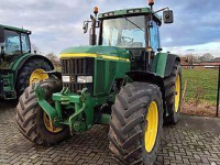 Tracteur John Deere 7710