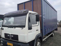 Camion MAN LE 8. 140 vrachtwagen
