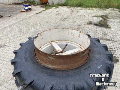 Roues, Pneus, Jantes, Barillets Jumelage Taurus 580/70 R38