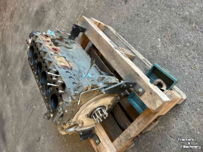 Pièces d‘occasion pour tracteurs Fendt 818 - (7100 uur)