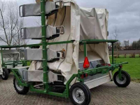 Autres matériel de fertilisation et accessoires Doornbos Electrisch zelfrijdend wiedbed, 12 persoons