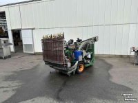 Autres matériel de récolte et accessoires  Koppert 14 rijige zelfrijdende radijsoogstmachine voor radijs zonder loof 14 rijen