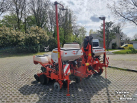 Semoir monograine Kuhn Maxima 6 rij maiszaaimachine