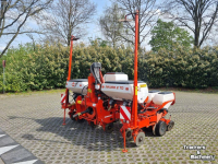 Semoir monograine Kuhn Maxima 6 rij maiszaaimachine