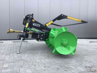 Eparpilleur de fourrage VDW Nieuwe  KVD250