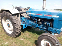 Tracteur Ford 5000