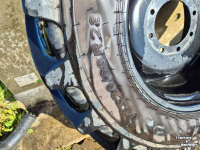 Roues, Pneus, Jantes, Barillets Jumelage Alliance 710/60R38 & 520/60R28 VF