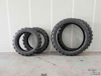Roues, Pneus, Jantes, Barillets Jumelage Alliance Voorband: Alliance 230/95R3, Achterband: Alliance 230/95R48