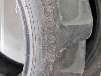 Roues, Pneus, Jantes, Barillets Jumelage Alliance Voorband: Alliance 230/95R3, Achterband: Alliance 230/95R48