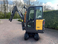 Mini pelleteuse Volvo EC15E