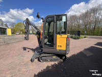 Mini pelleteuse Volvo EC15E