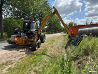 Bras avec tondeuse à fléaux Bos HE6000C