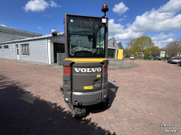 Pelles sur chenilles Volvo EC15E