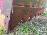 Coupe-blocs d'ensilage Redrock HA 140 Kuilhapper met hefmast
