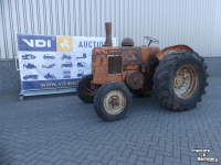 Tracteurs anciens  Field Marchall 