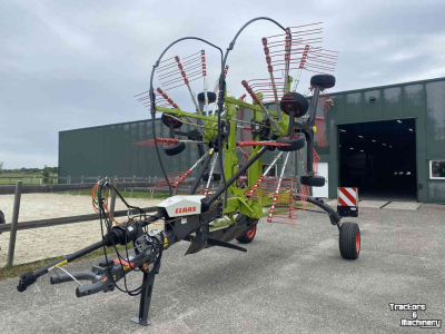 Andaineur Claas Liner 2700