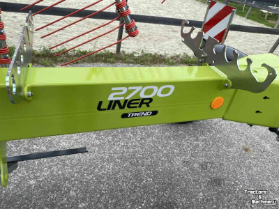 Andaineur Claas Liner 2700