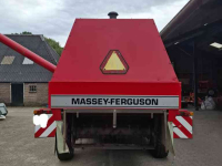Moissonneuse batteuse Massey Ferguson 31XP