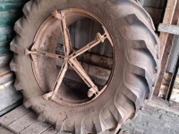 Roues, Pneus, Jantes, Barillets Jumelage Molcon x