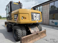 Pelles sur pneus Caterpillar M313D