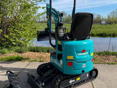 Mini pelleteuse Sunward SUNWARD SWE 08B
