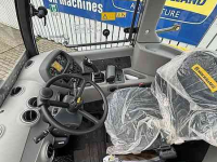 Chargeuse sur pneus New Holland W 50 C Shovel