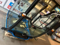 Pièces d‘occasion pour tracteurs New Holland TC27D