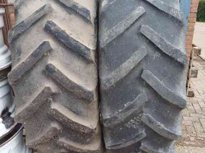 Roues, Pneus, Jantes, Barillets Jumelage Good Year 580/70R38