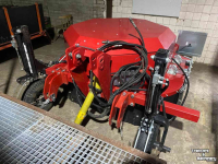 Arracheuse d‘oignons VSS VSS AMAC UIENROOISET VRU 1420 & LKU 1500 | KOMT BINNEN